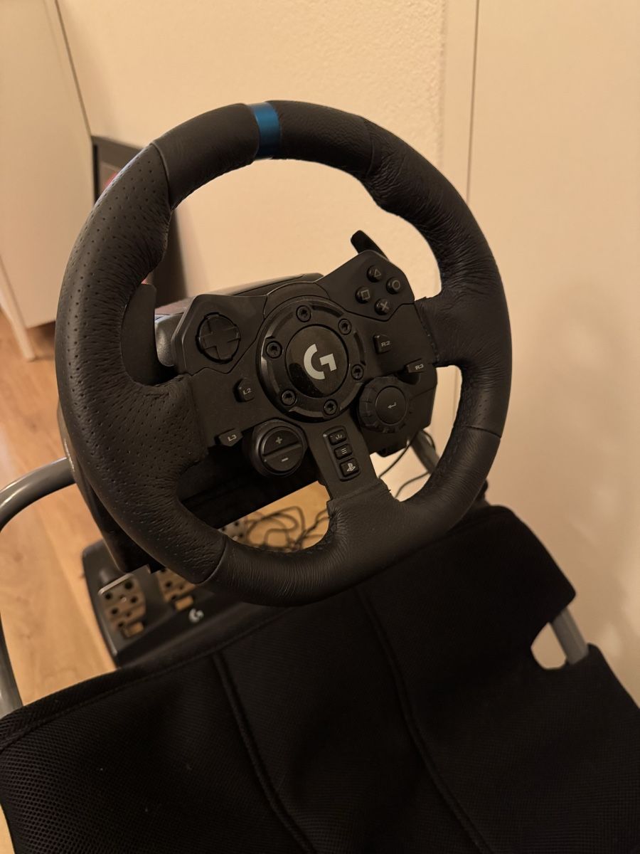 Logitech Controller: Logitech G923 + Playseat PS5/PC – Gebraucht aus Luzern von lucat_ 4