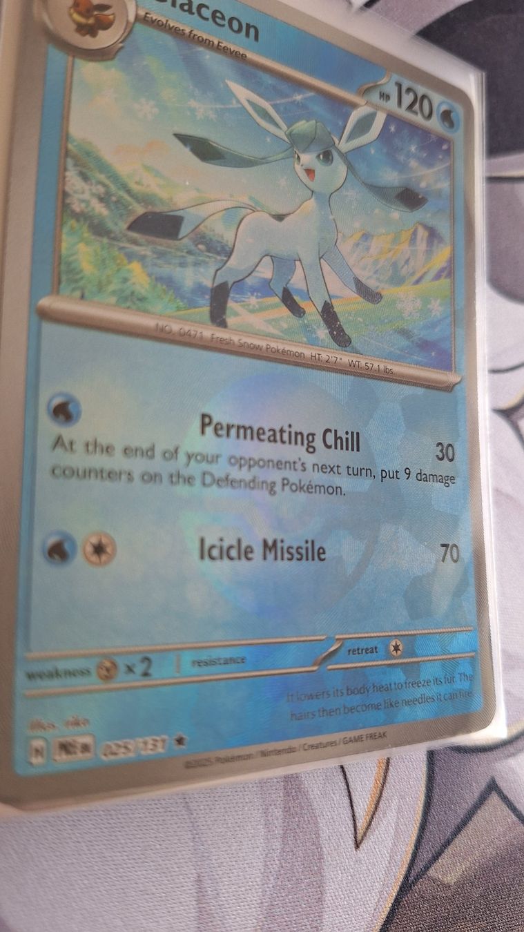 Pokémon Carte collezionabili: Glaceon Pokeball Holo - Prismatic Evolution – Usato da Altstätten SG venduto da GGsGameshop 1