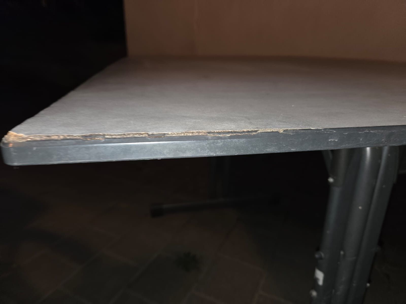 Tables: **Gastro Gartentisch anthrazit/weiss** – D'occasion à Ehrendingen par Anni_89 4