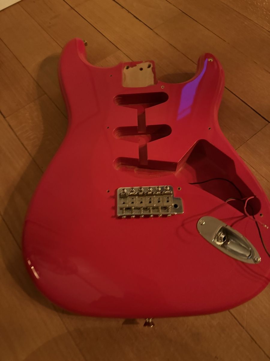 Fender Strumenti musicali: Fender Stratocaster MIJ Body 2010 – Usato da Wetzikon ZH venduto da kiw_vj86 2