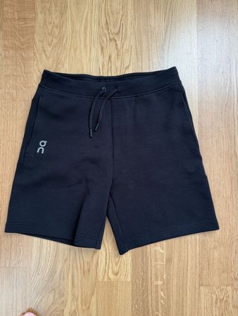 On Focus Tech Shorts Grösse S