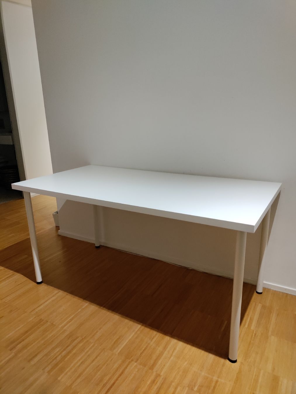 Ikea Schreibtische: Schreibtisch / Werktisch – Gebraucht aus Zürich von Cat90