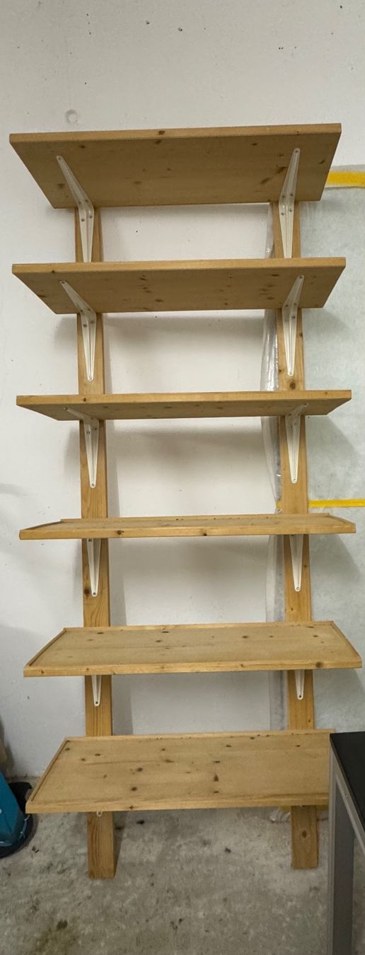 Scaffali: Holzregal – Usato da Stans venduto da Froggys