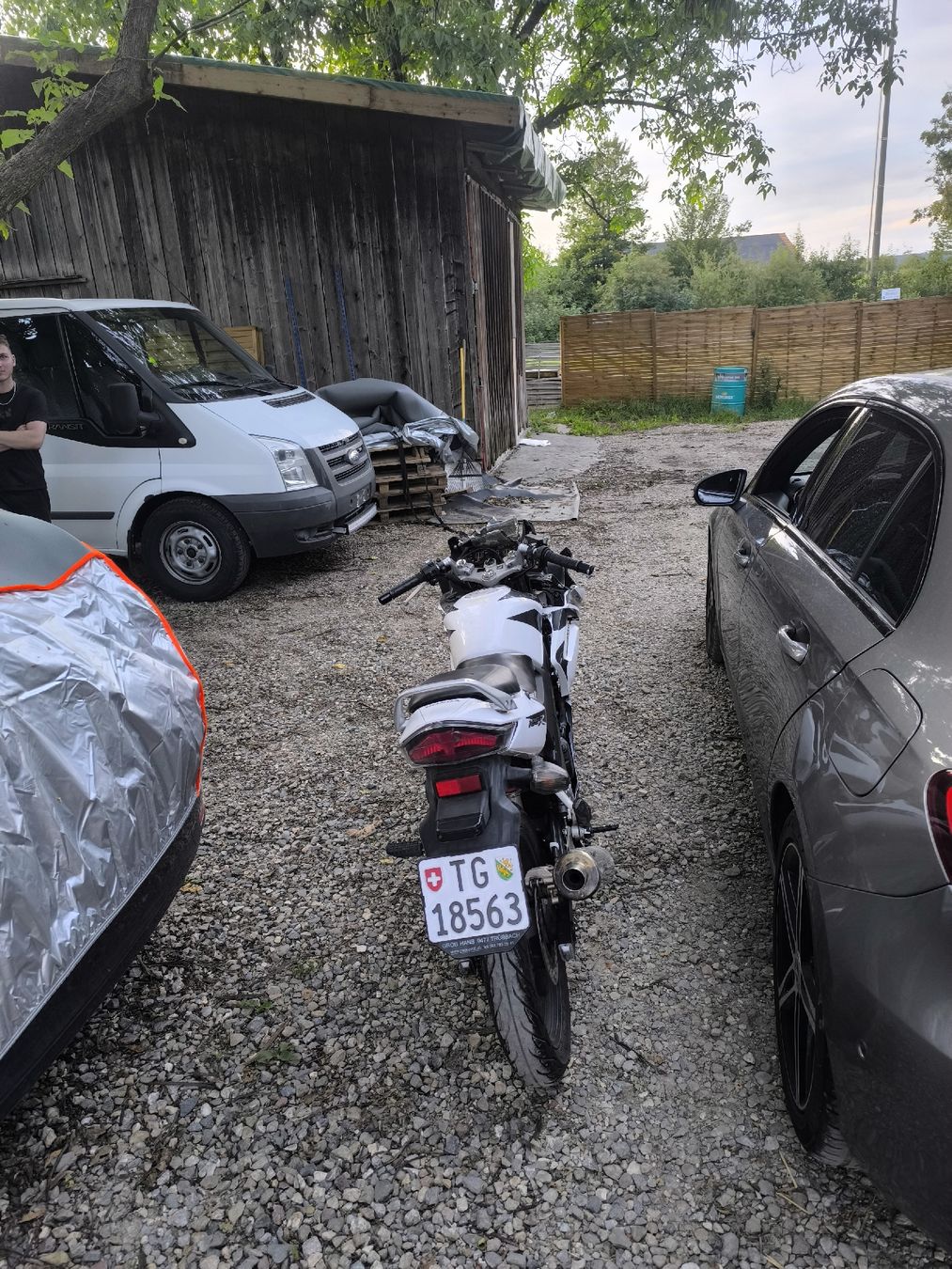 Honda Strada: honda cbr 125R – Difettoso da Islikon venduto da zen_zcx2
