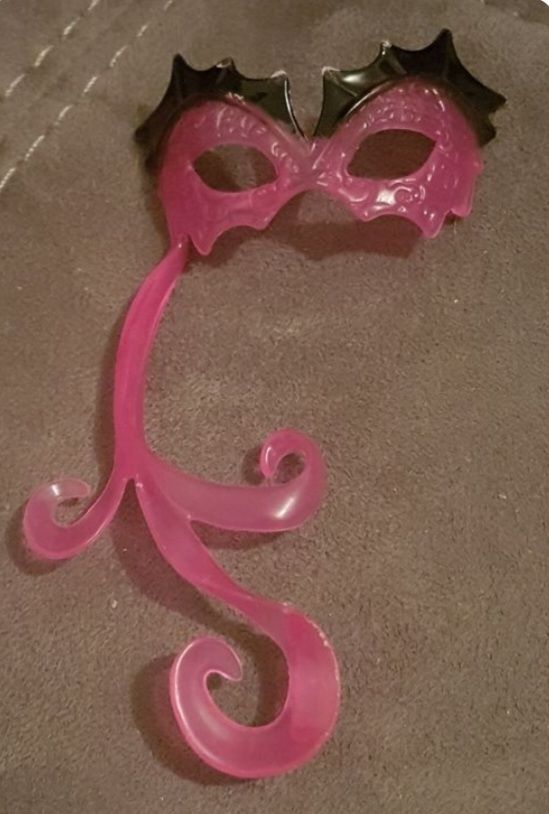Bambole: accessoire pour Barbie – Usato da Couvet venduto da Pioune