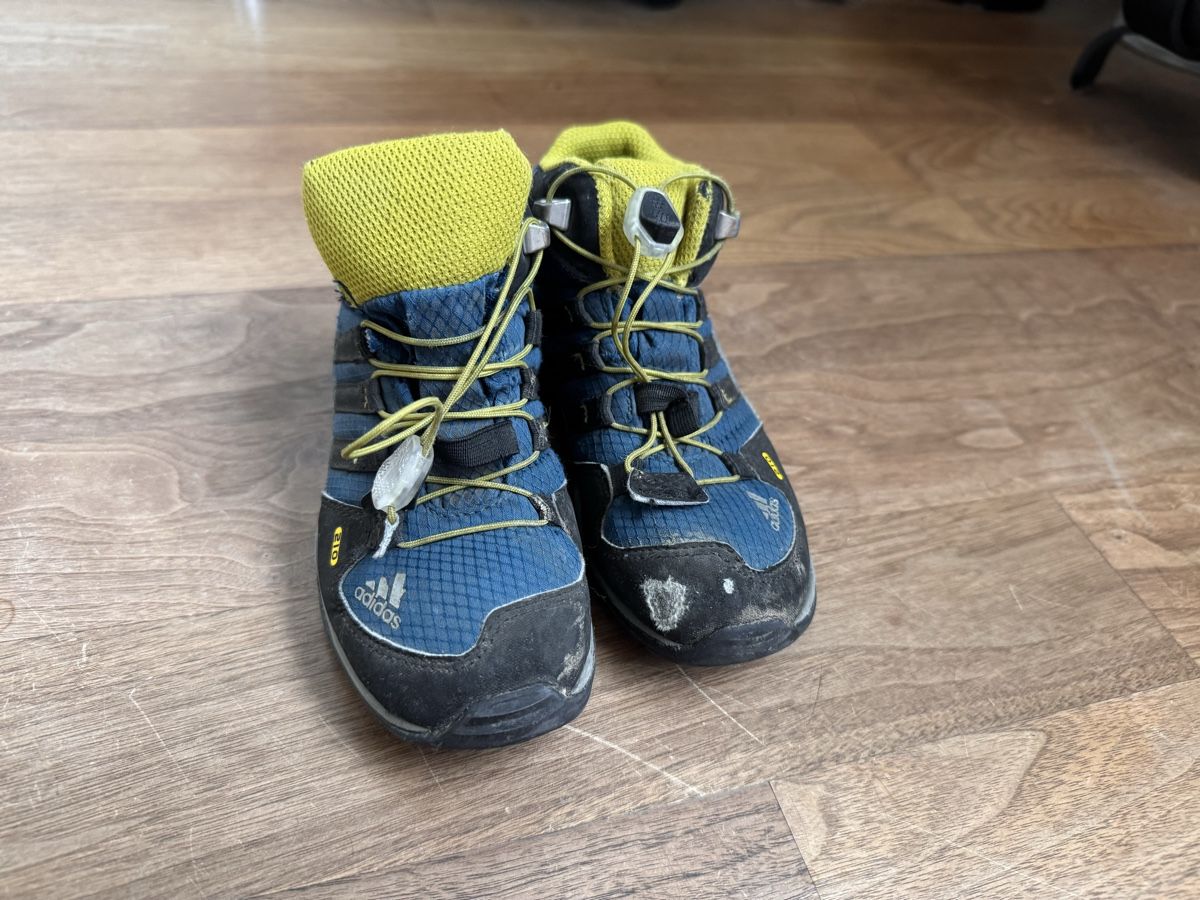 Adidas Schuhe für Jungen: Wanderschuhe Adidas Terrex Gr.  29 mit Gore-Tex – Gebraucht aus Luzern von simona80 1