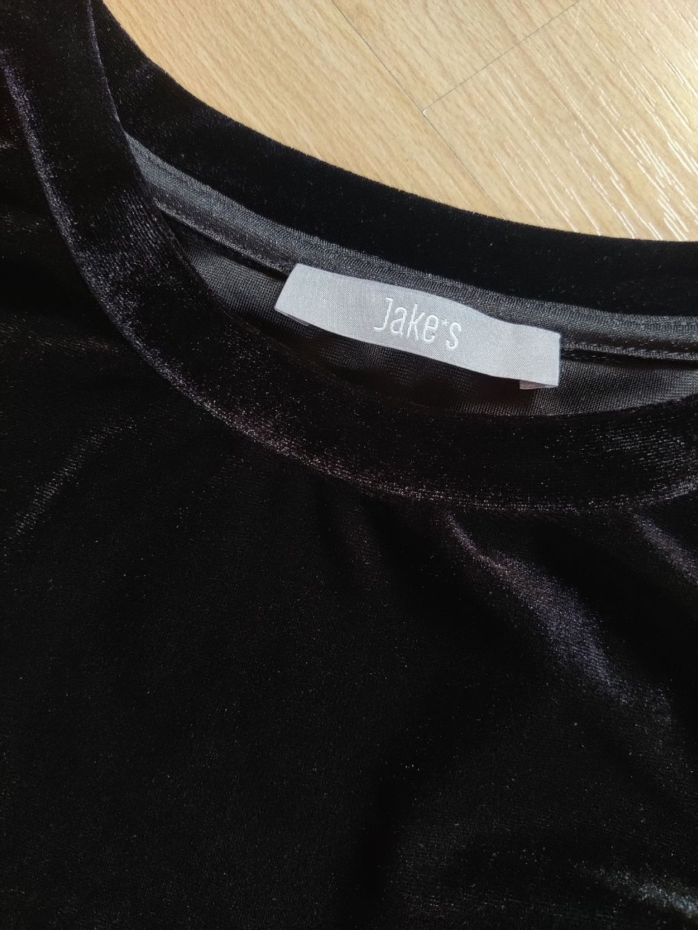 Kleider: Cocktail Kleid aus Samt  – Neu (gemäss Beschreibung) aus Ilanz von sus_dw7m 1