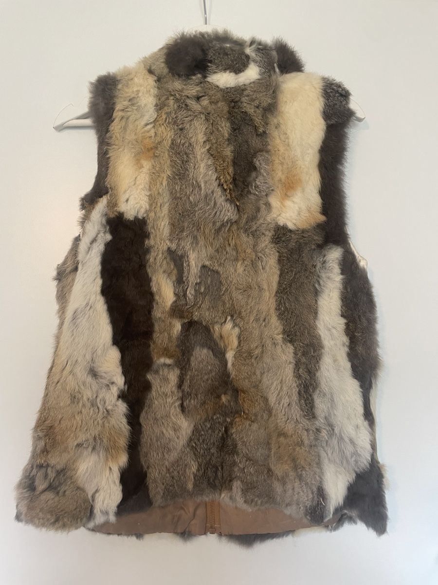 Cappotti: Luxurious Rabbit Fur Gilet – Usato da Roche VD venduto da closetcleanse 3