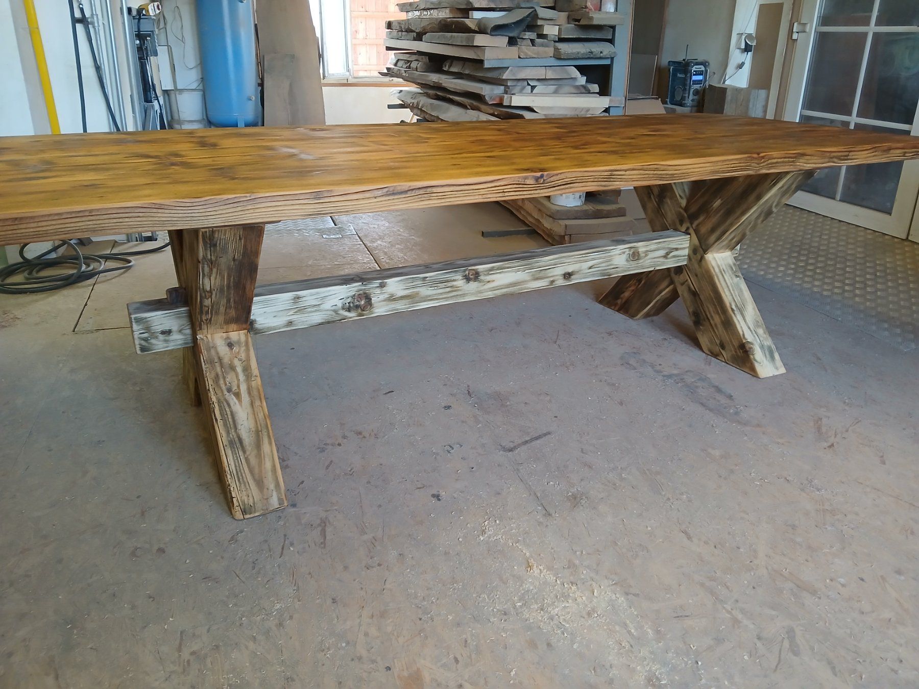 Tables: Tisch aus Schweizer Altholz rustikal 270cm – Neuf (Voir description) à Altishofen par Rossi464