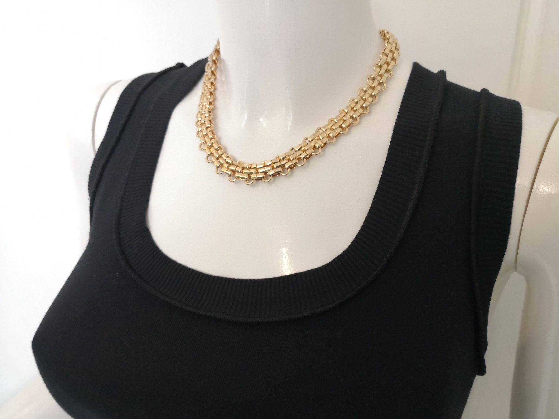 Mango Tops: 🤩MANGO TOP SCHWARZ – D'occasion à Olten par Naja-Twins-Twins 4