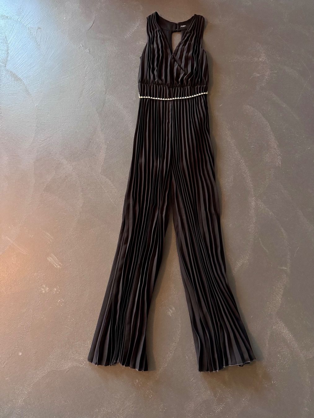 Guess Tute: Guess Jumpsuit (Grösse S) – Usato da Wädenswil venduto da LH76