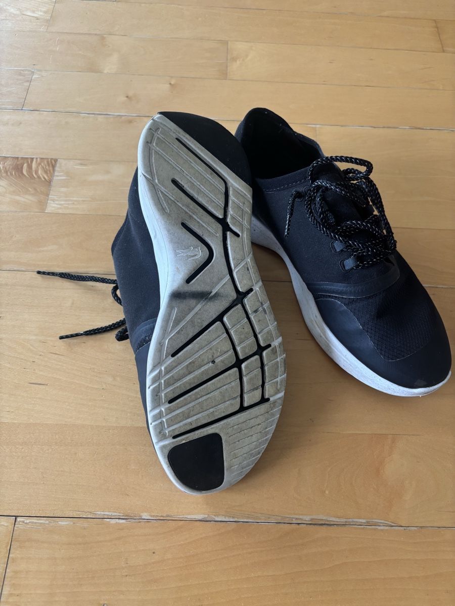 Lacoste Scarpe da uomo: Lacoste Black Trainers – Usato da Zürich venduto da BorjaCastillo 2