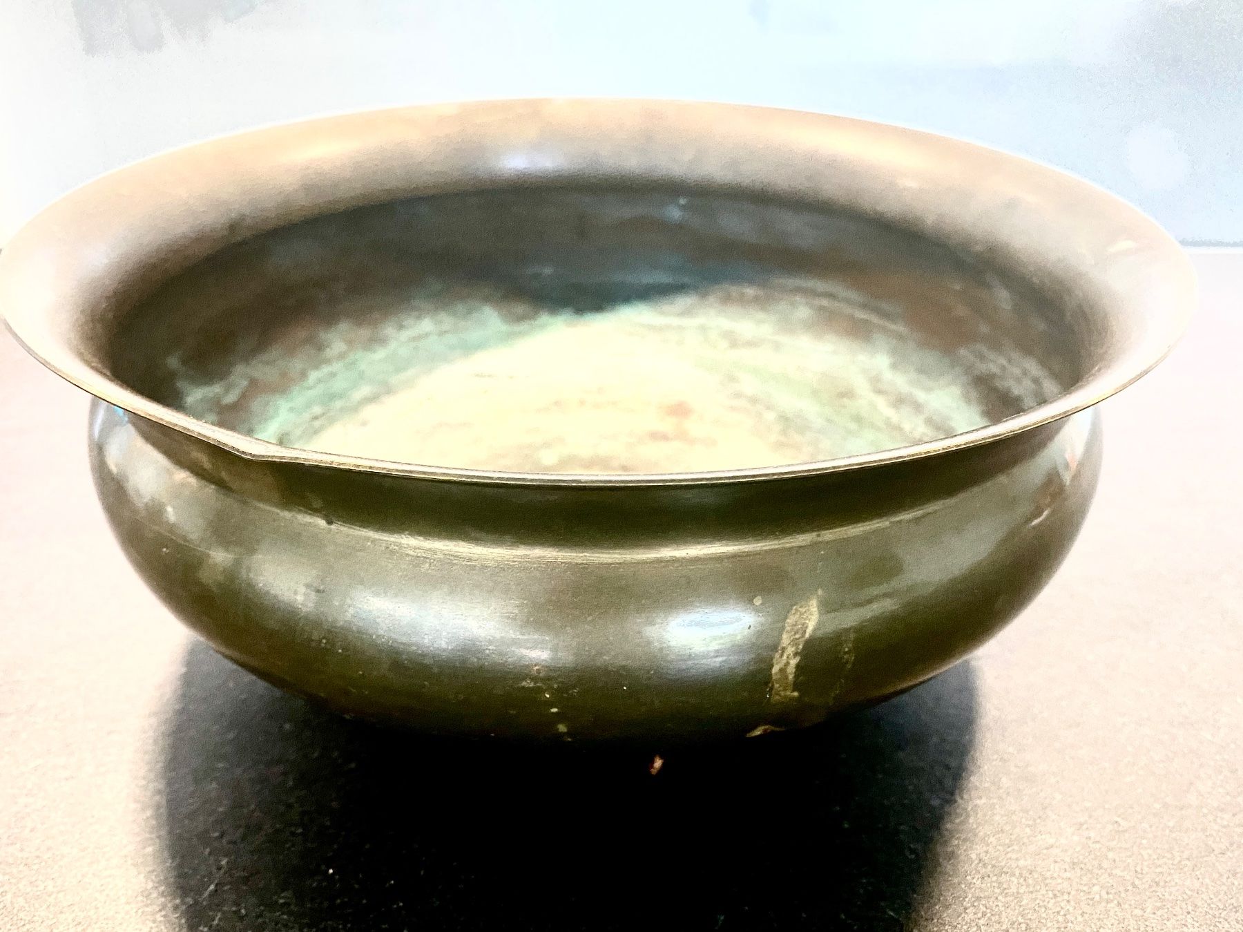 Schalen: Old solid brass bowl Messing Vintage Schale Übertopf gemarkt – Gebraucht aus Allschwil von Rosenfee 1