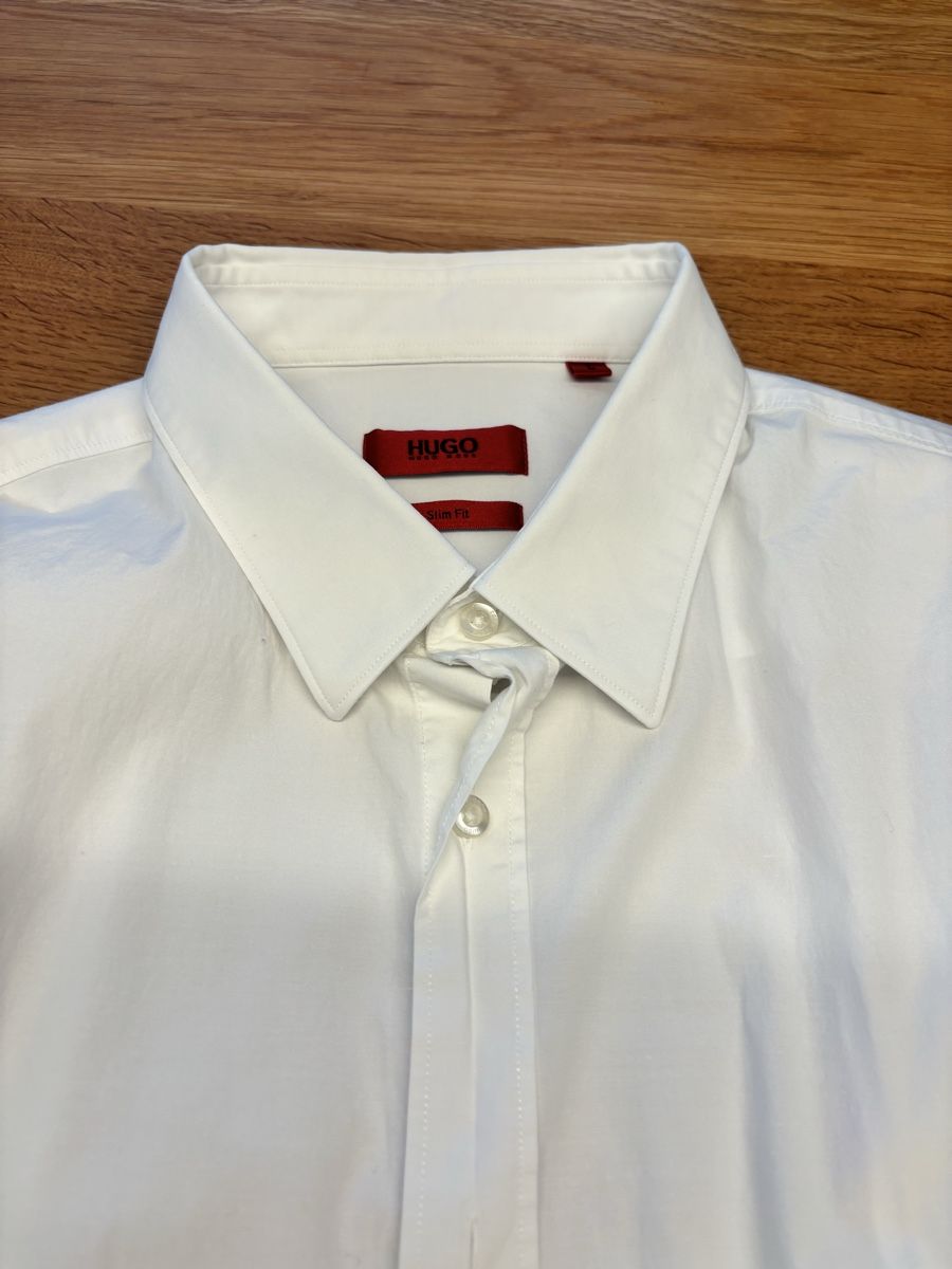 Hugo Boss Chemises: Hemd Hugo Boss – D'occasion à Muhen par Claudi1985 1