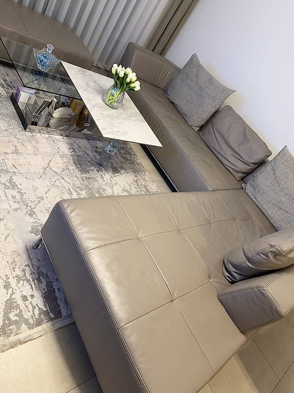 Sofas: Canapé en cuir – D'occasion à Bulle par Preteni 2
