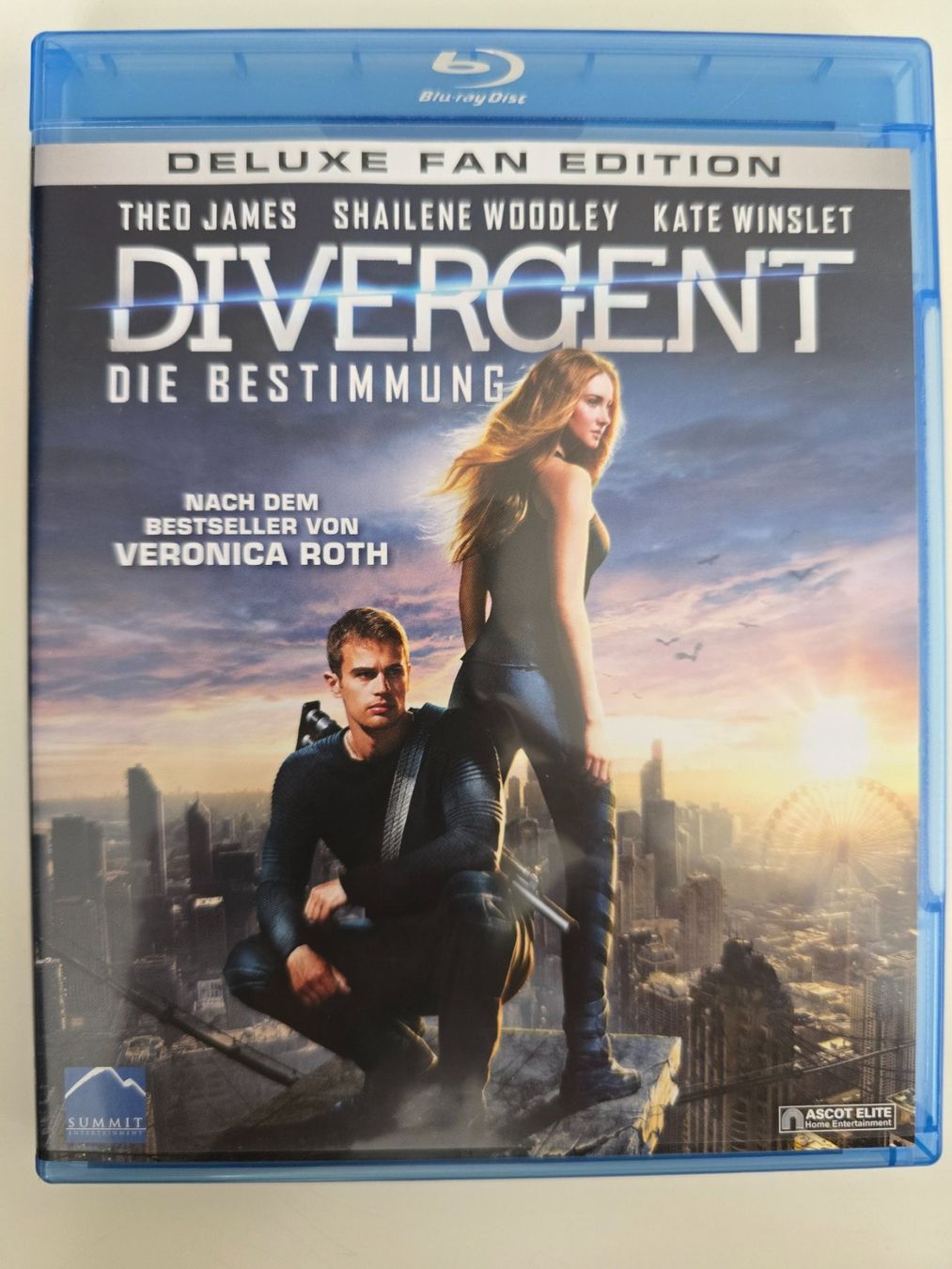 Tutti i DVDs: DIVERGENT - DIE BESTIMMUNG – Usato da Buchrain venduto da reloca