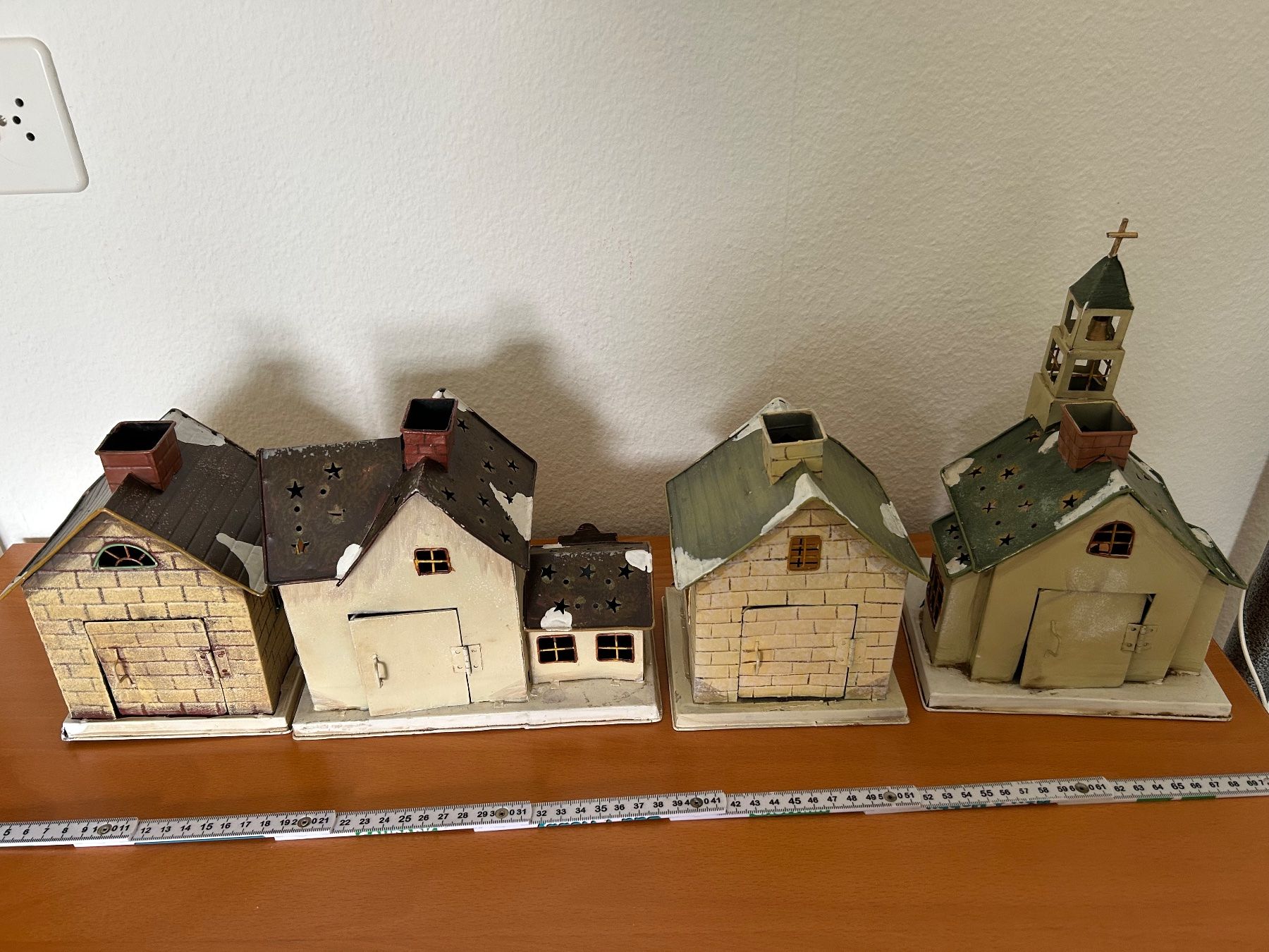 Tutte le decorazioni: altes  Blech Adventsdorf – Usato da Olten venduto da Pablo7 6