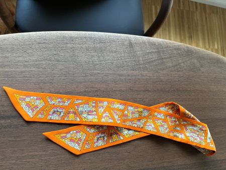 Hermés Twilly Orange, 24 Faubourg, 86 cm, wie neu