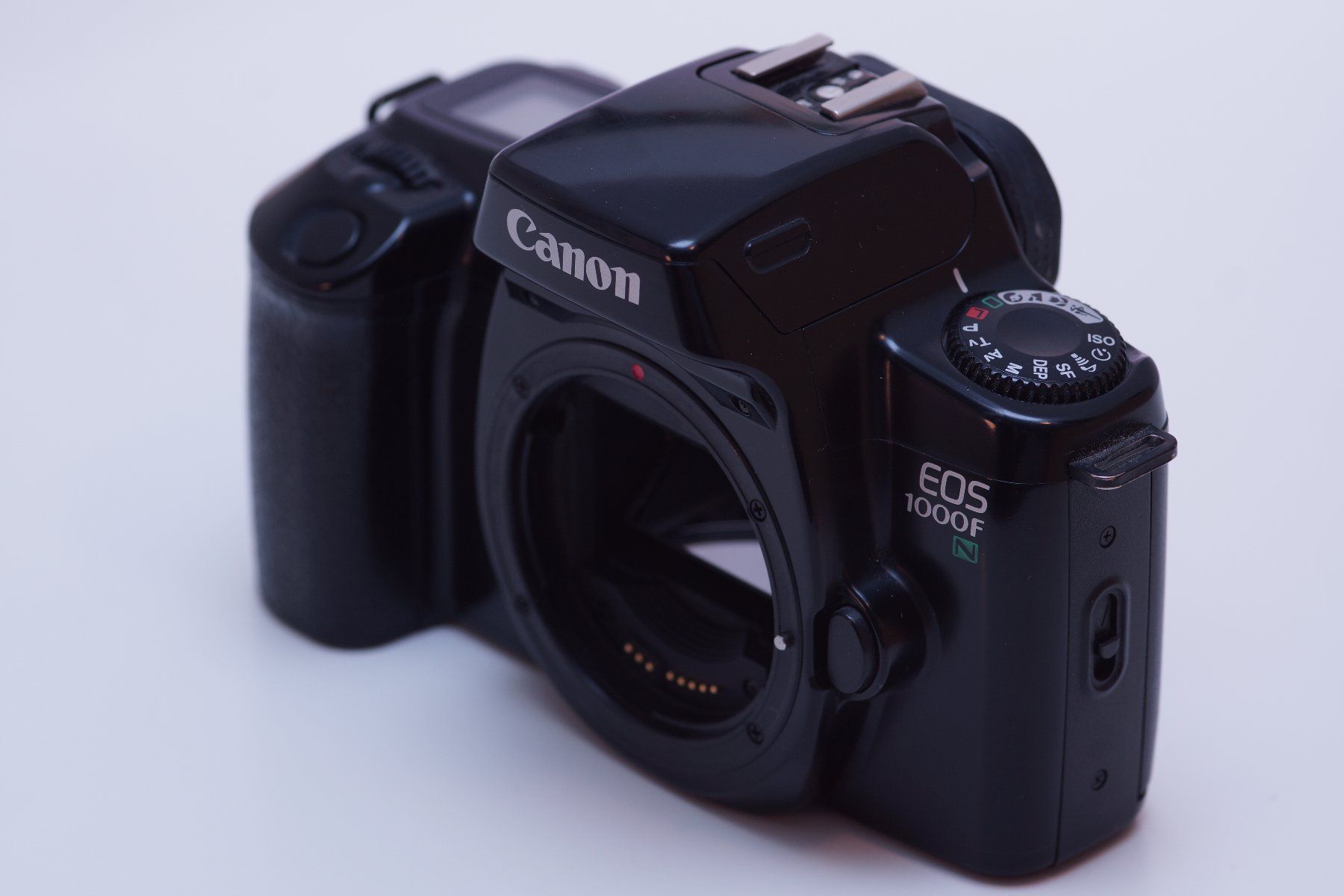 Canon Fotocamera: Canon EOS 1000F N – Difettoso da Wetzikon ZH venduto da ChrimsChrams