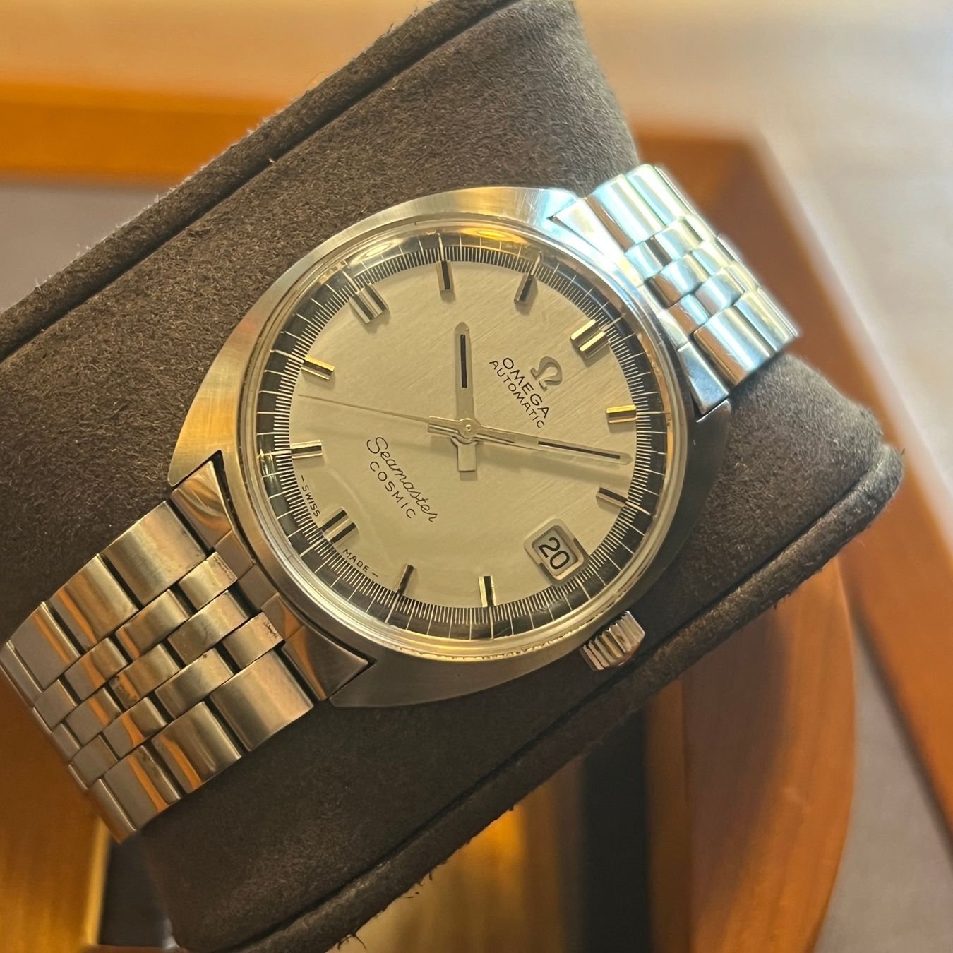 Omega Uhren: Omega Seamaster Cosmic Vintage Automatic Date 166.023 – Gebraucht aus Carouge GE von Watchaser 8