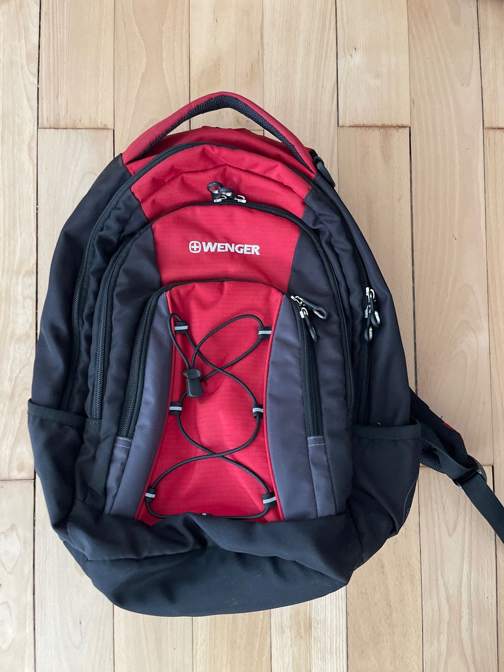 Wenger Zaini: Wenger Rucksack Rot/Schwarz – Usato da Thun venduto da BanjoDan