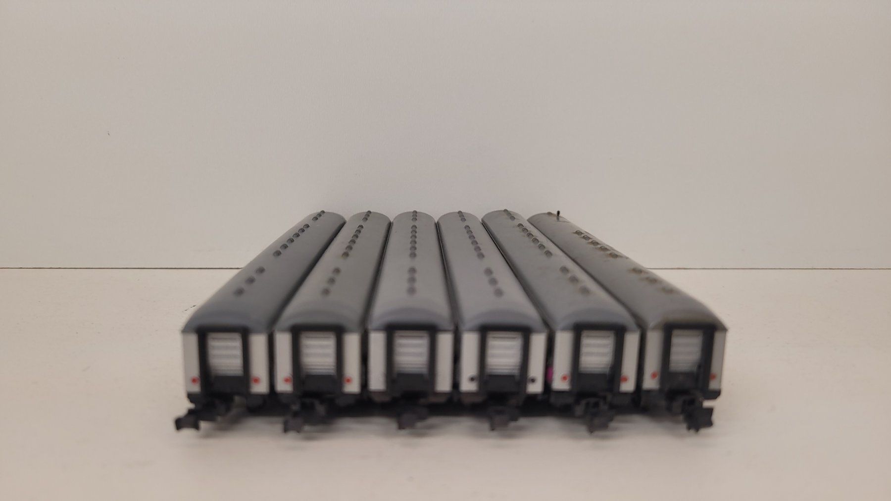 Fleischmann Modelleisenbahnen: Spur N 6 tlg. Fleischmann N - Wagen – Gebraucht aus Büsserach von ModellbahnDepot