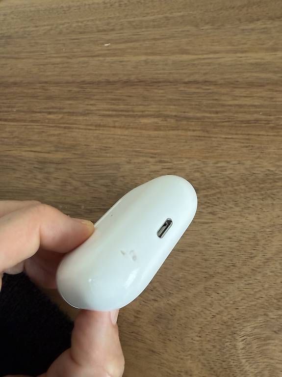Cuffie: Apple AirPods Pro (1st Generation) – Usato da Crans VD venduto da hen_m2rb 2