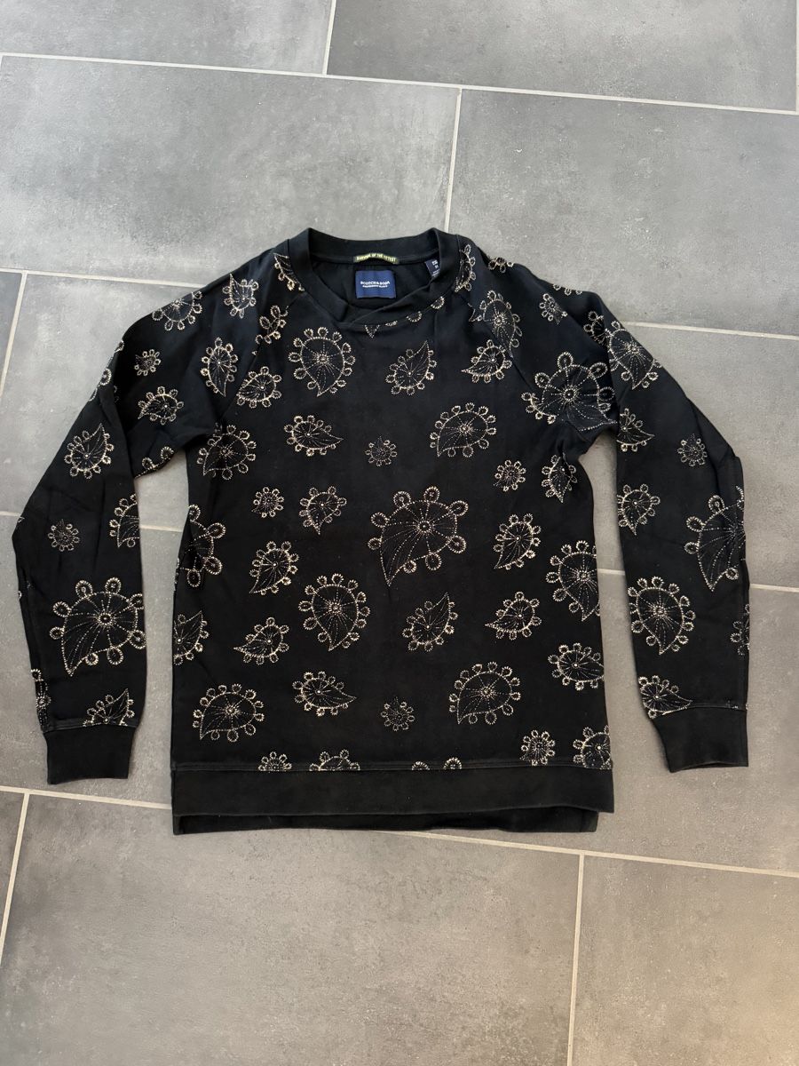 Maglioni & Felpe: Scotch & Soda Pullover schwarz mit Muster Grösse M – Usato da Frauenfeld venduto da Reto89