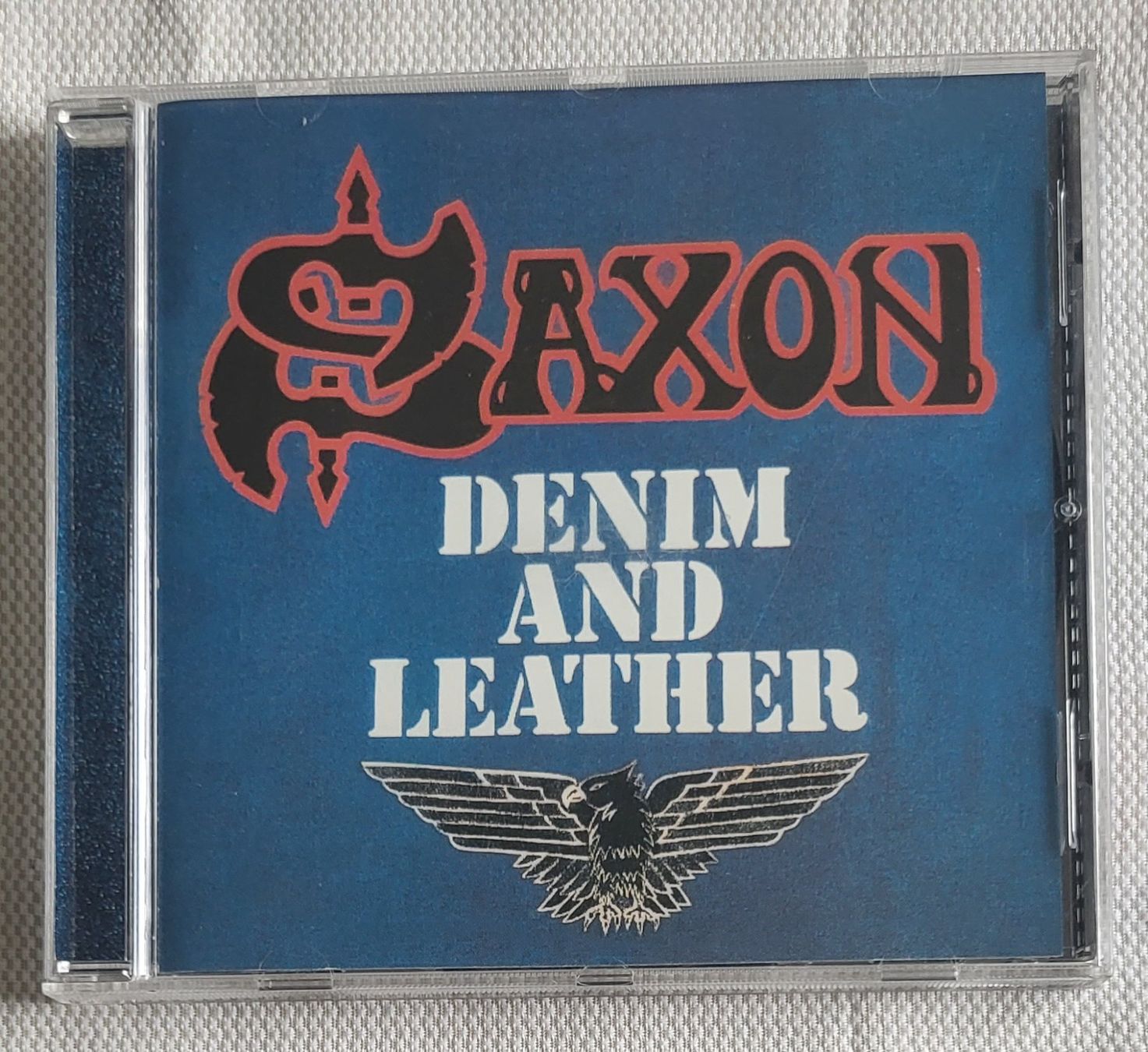 CD: Saxon - Denim and leather – Usato da Villars-sur-glane venduto da Epsilonhike