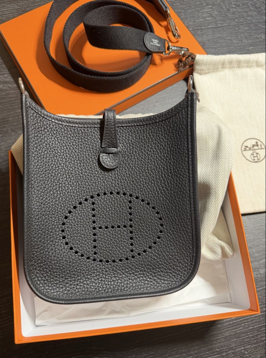 Hermès Sacs femmes: HERMÈS Evelyne 16 – Neuf (Voir description) à Pfäffikon SZ par happy.life 1