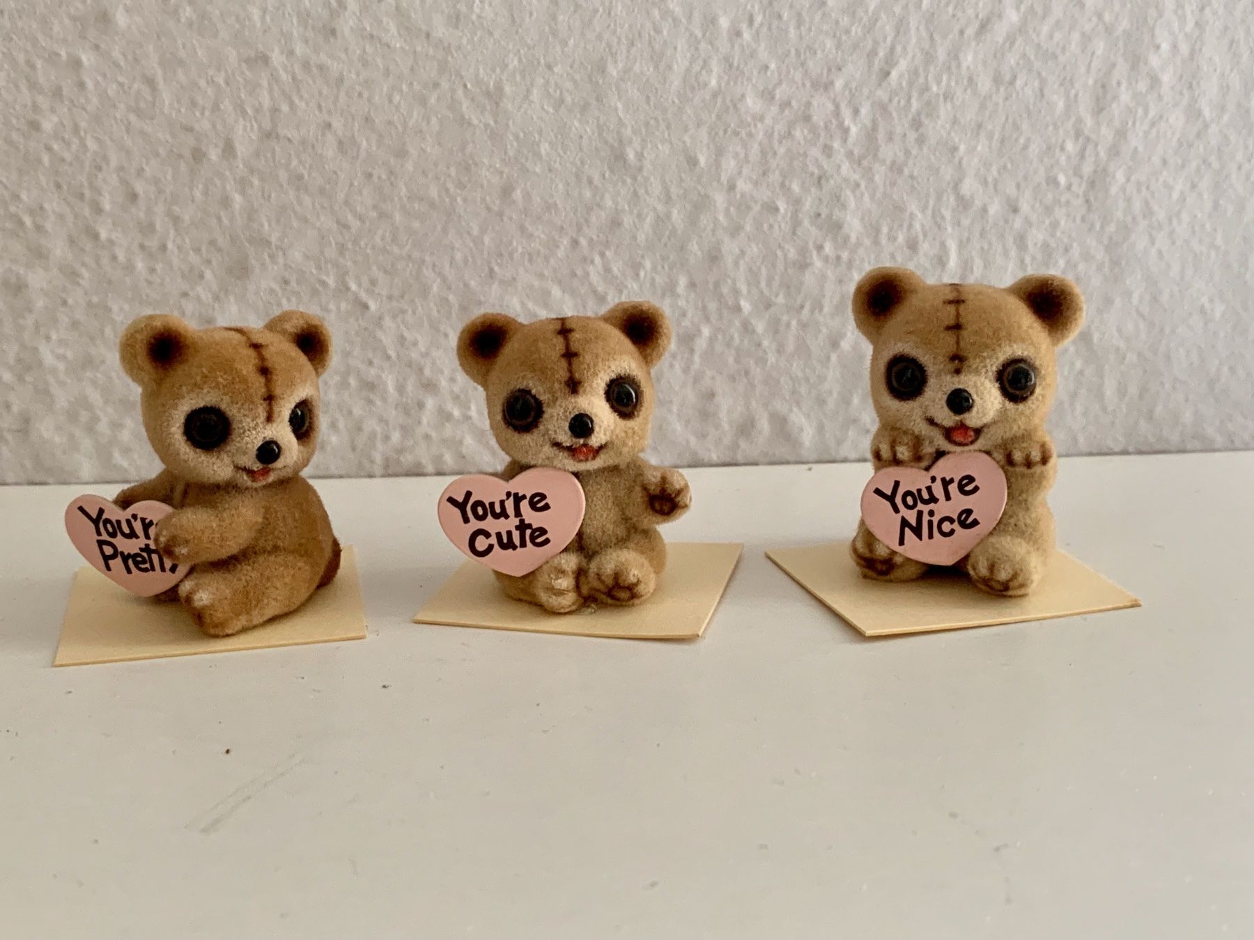 Kit di modellismo & Modellini statici: ORSETTI FLOCCATO con cuori set 3 pezzi – Nuovo e nell'imballaggio originale da PARADISO venduto da pin_vlj8