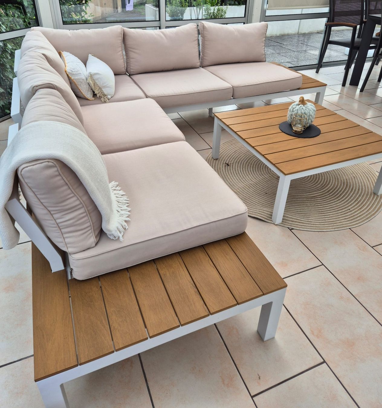 Livique Set di tavolo e panche: Gartenlounge von Livique – Usato da Fraubrunnen venduto da Micm 1