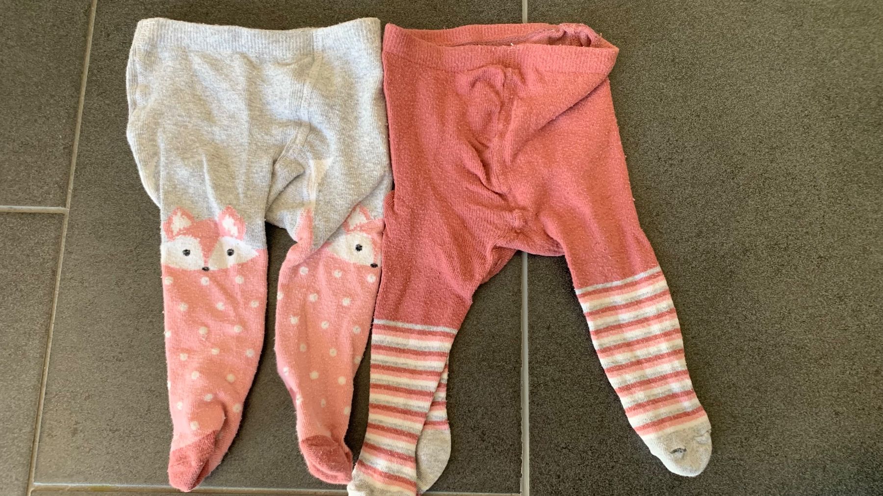 Lotti & Set di vestiti: Babykleider Grösse 50/58 – Usato da Romanshorn venduto da oag_mh9q 3