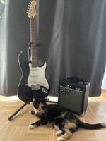 E-Gitarre Squier mit Verstärker Frontman 10G gut