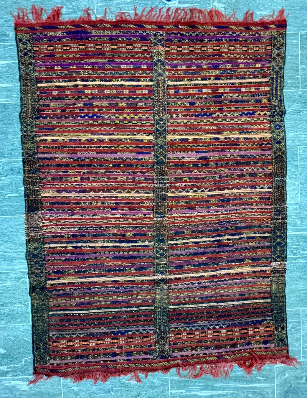 Tapis: Teppich aus Marokko ca. 138x183 cm – D'occasion à St. Gallen par Deane