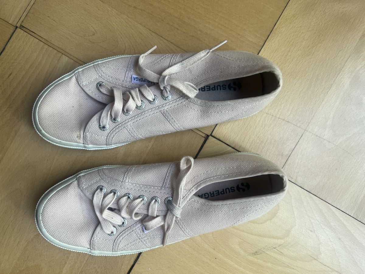 Superga Scarpe da donna: Superga Sneaker, zartrosa, Gr. 39 – Usato da Zürich venduto da romcam 1