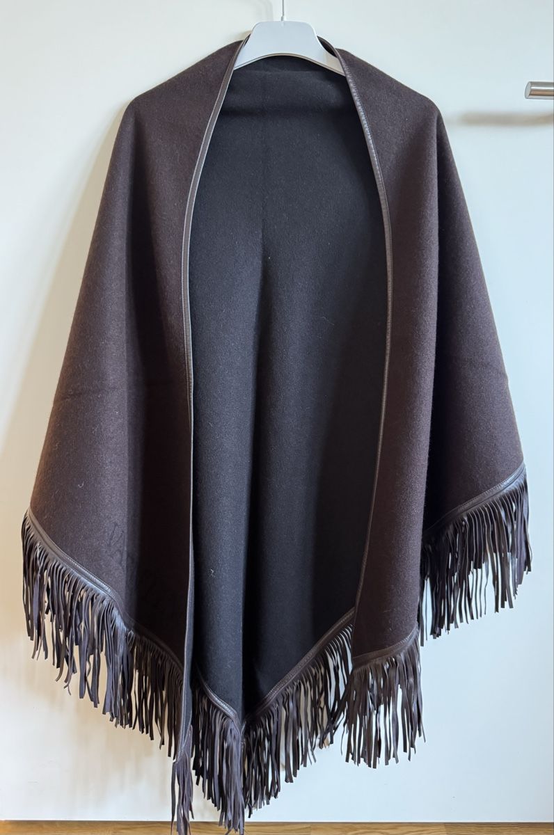 Valentino Altro in Moda donna: Poncho Valentino Cachemire/Cuir Franges, Taille U – Nuovo (secondo la descrizione) da Morges venduto da sandy069