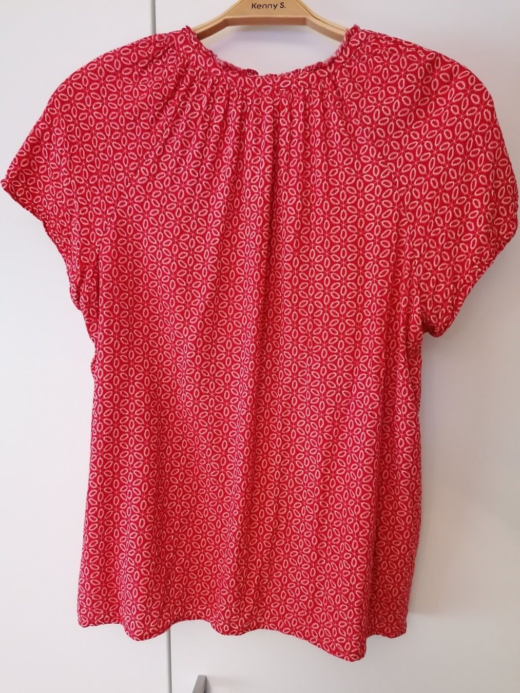 Camicette: Sommer-Bluse rot weiss, Grösse 42/44 – Usato da St. Margarethen TG venduto da Mapy1 1