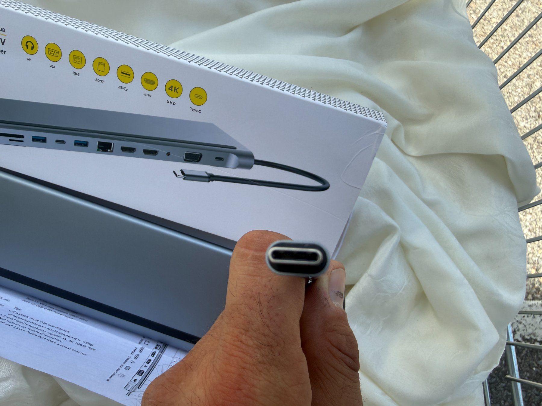 Docking station: 12-in-1 USB-C Multifunktionsadapter Docking-Hub mit MST -NEU – Nuovo e nell'imballaggio originale da Vacallo venduto da cri_229f 1