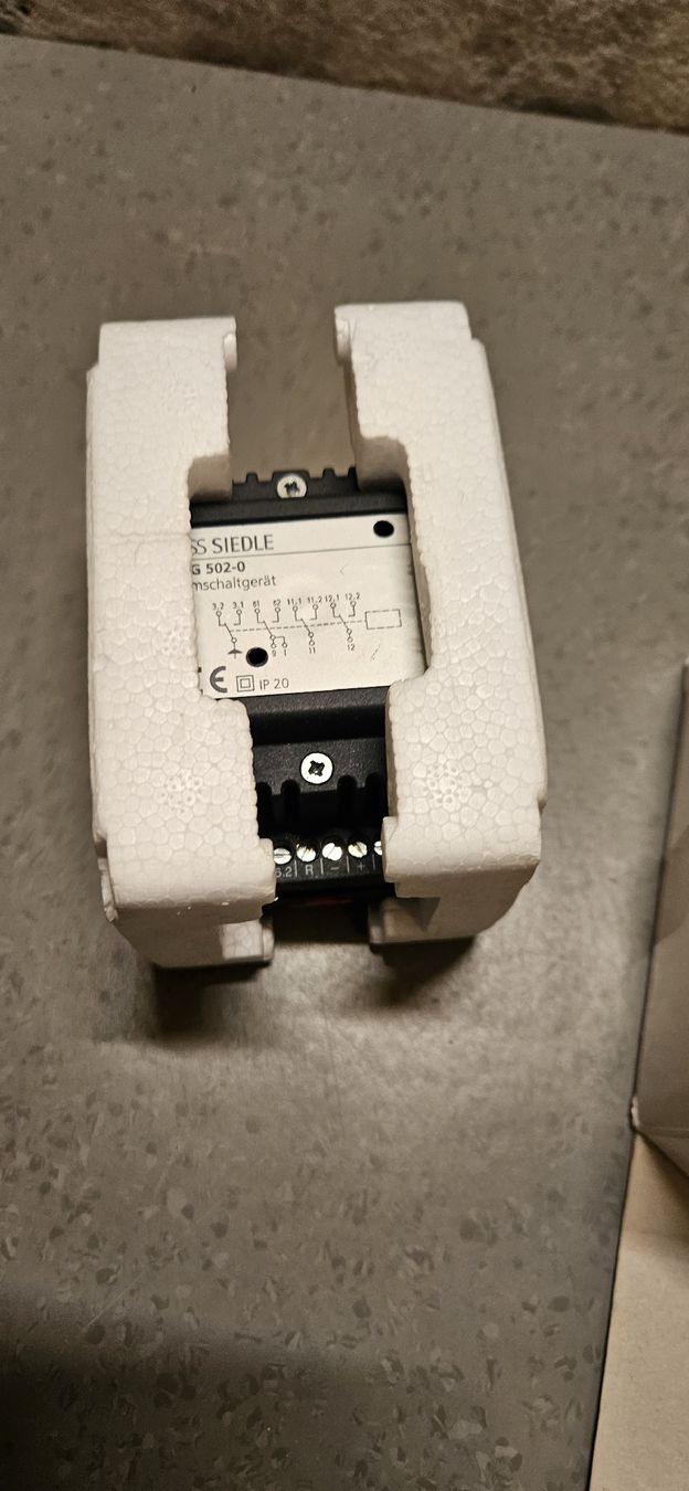 Siemens Sistema di controllo: SSS Siedle UG 502-0 Umschaltgeraet – Nuovo e nell'imballaggio originale da Baar venduto da Vel...Baar45 2