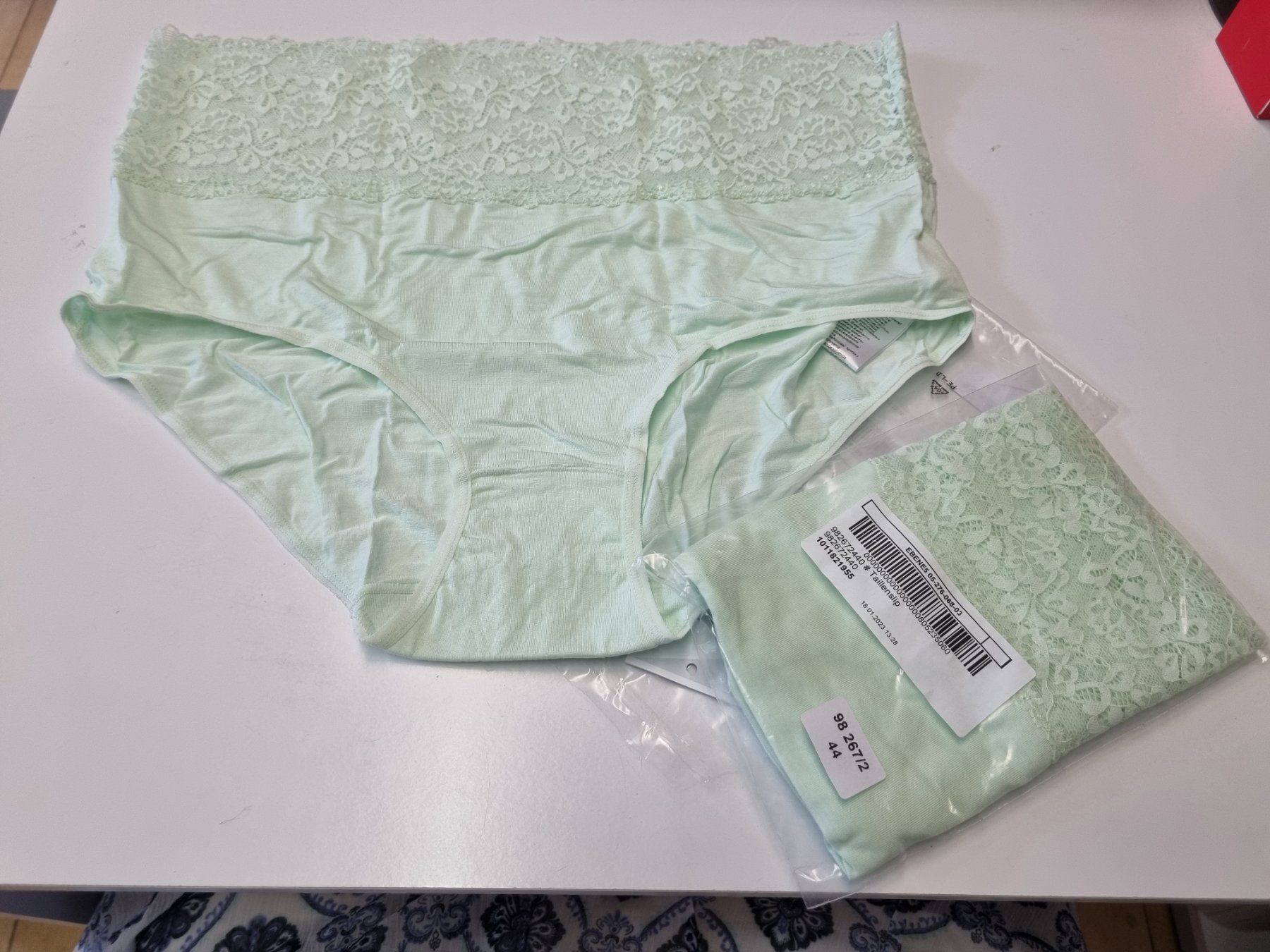 Altra biancheria intima: Taillenslip Grösse 44 – Nuovo e nell'imballaggio originale da Schönenwerd venduto da Chez_Mimi
