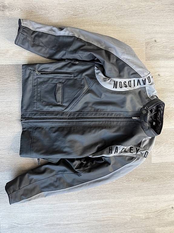 Harley-Davidson Vestes: Harley Davidson Motorradjacke – D'occasion à Gränichen par Snach