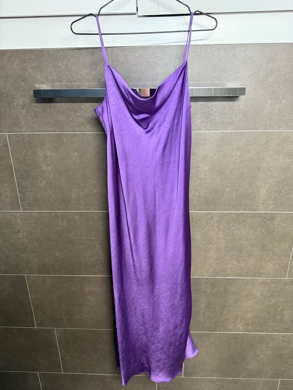 Vestiti: Violett Kleid M – Usato da Steinhausen venduto da Alise