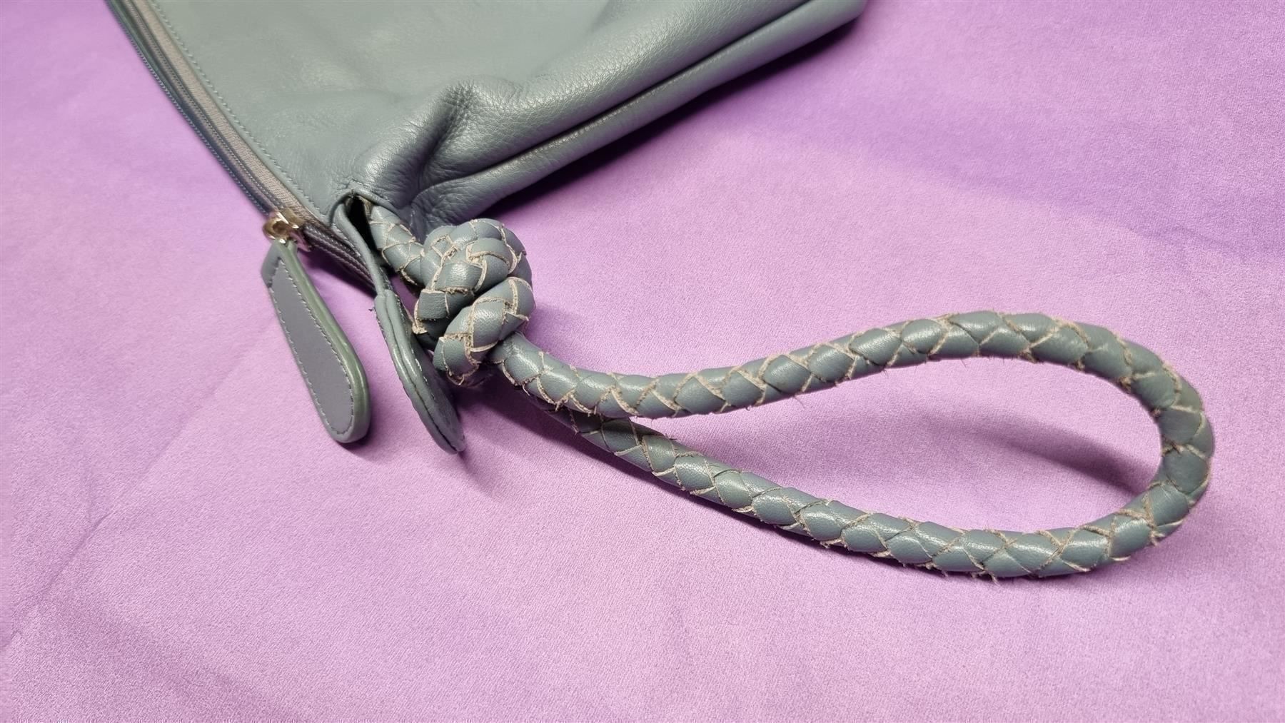 Borse da donna: Handtasche aus Leder in blau – Nuovo (secondo la descrizione) da Rebstein venduto da James-Dean 3