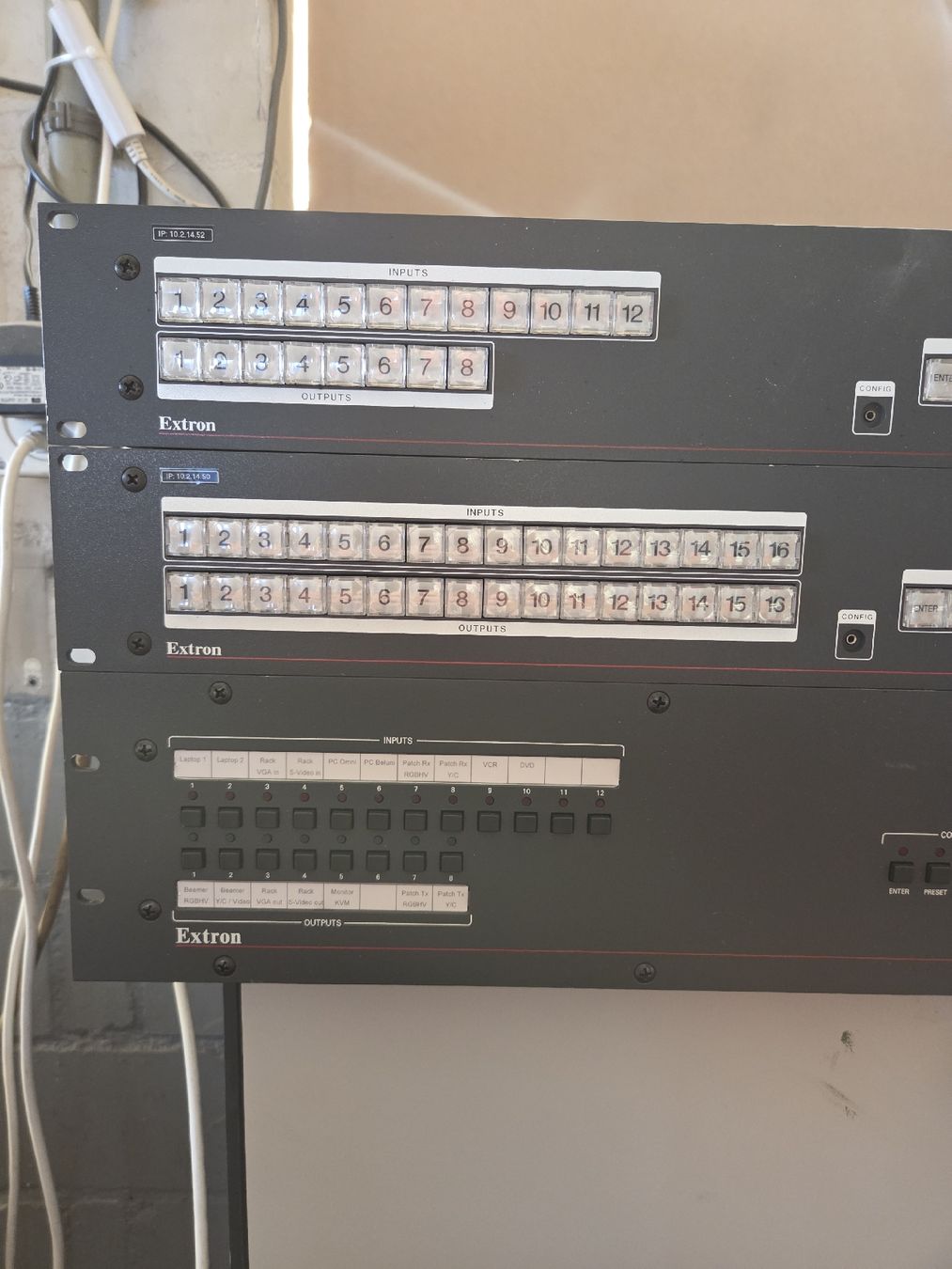 Heimkino: Extron MAV Plus MTP Plus Crosspoint 300 Matrix Switcher – Gebraucht aus Oberhasli von General-Dealer 1