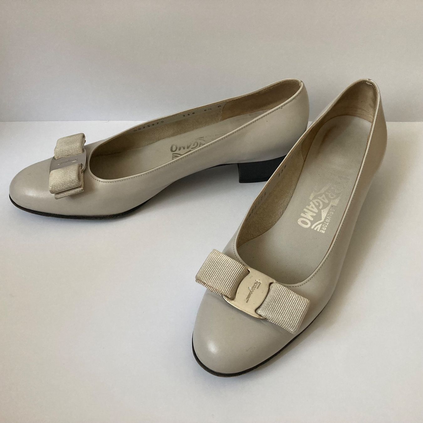 Salvatore Ferragamo Scarpe da donna: Salvatore Ferragamo - Vara – Nuovo (secondo la descrizione) da Zürich venduto da martecd 3