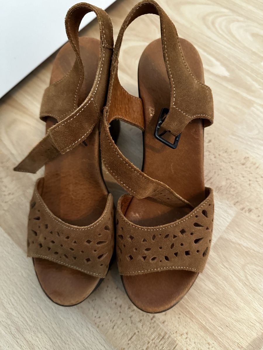Scarpe da donna: Sandalen – Usato da Laufen venduto da Vatti