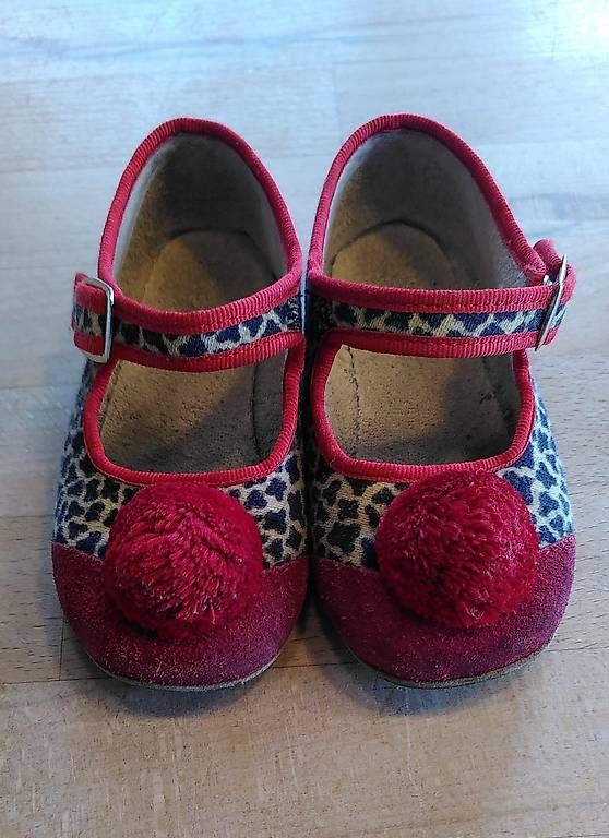 Tiger Swiss Schuhe für Jungen: Original Tigerfinkli Gr. 22 – Gebraucht aus Jeuss von Sunnyhawaii