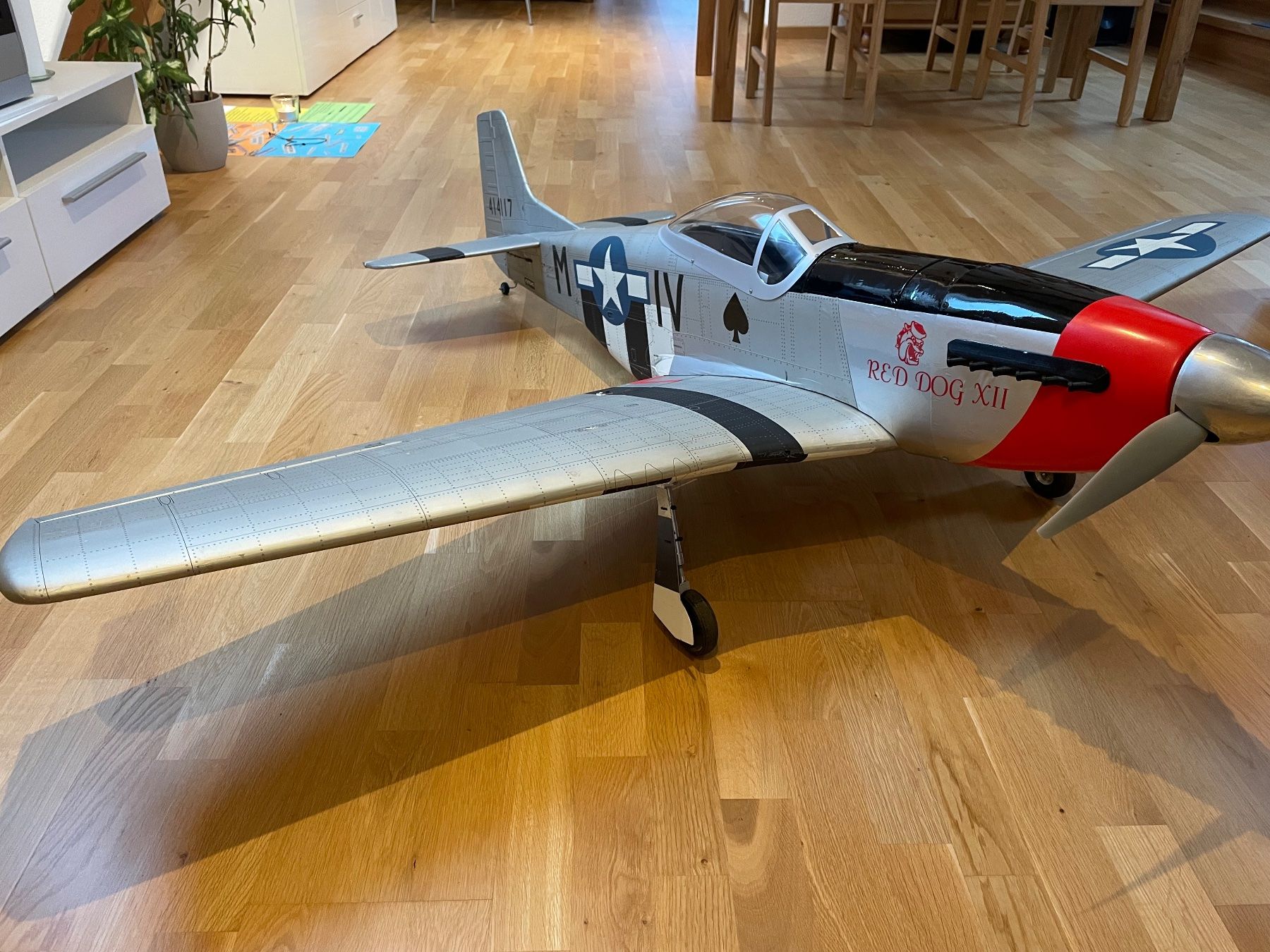 Kyosho Modellismo RC: Mustang P51 Kyosho Spw.1820 – Usato da Neftenbach venduto da CURRAT1