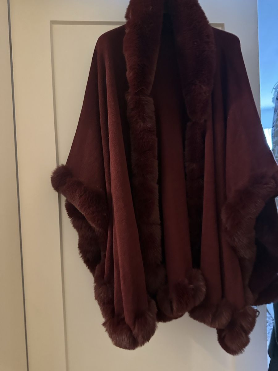 Sonstige Damenmode: Damen Cape oder Poncho – Neu (gemäss Beschreibung) aus Basel von Ivana_4 5
